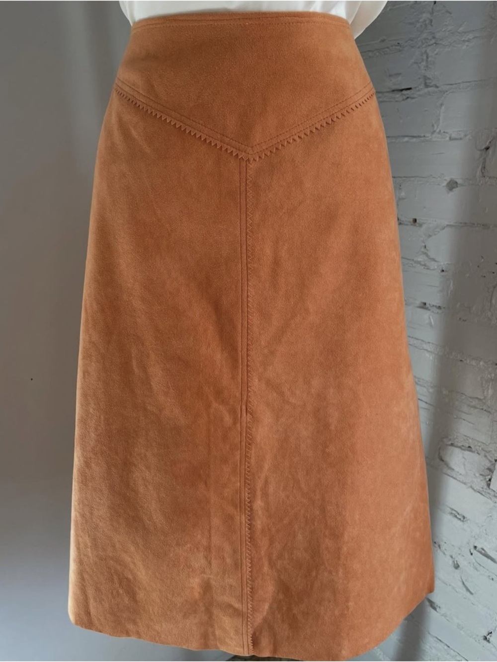 1970s Microsuede Jacket and Skirt Set - Picture 5 of 8